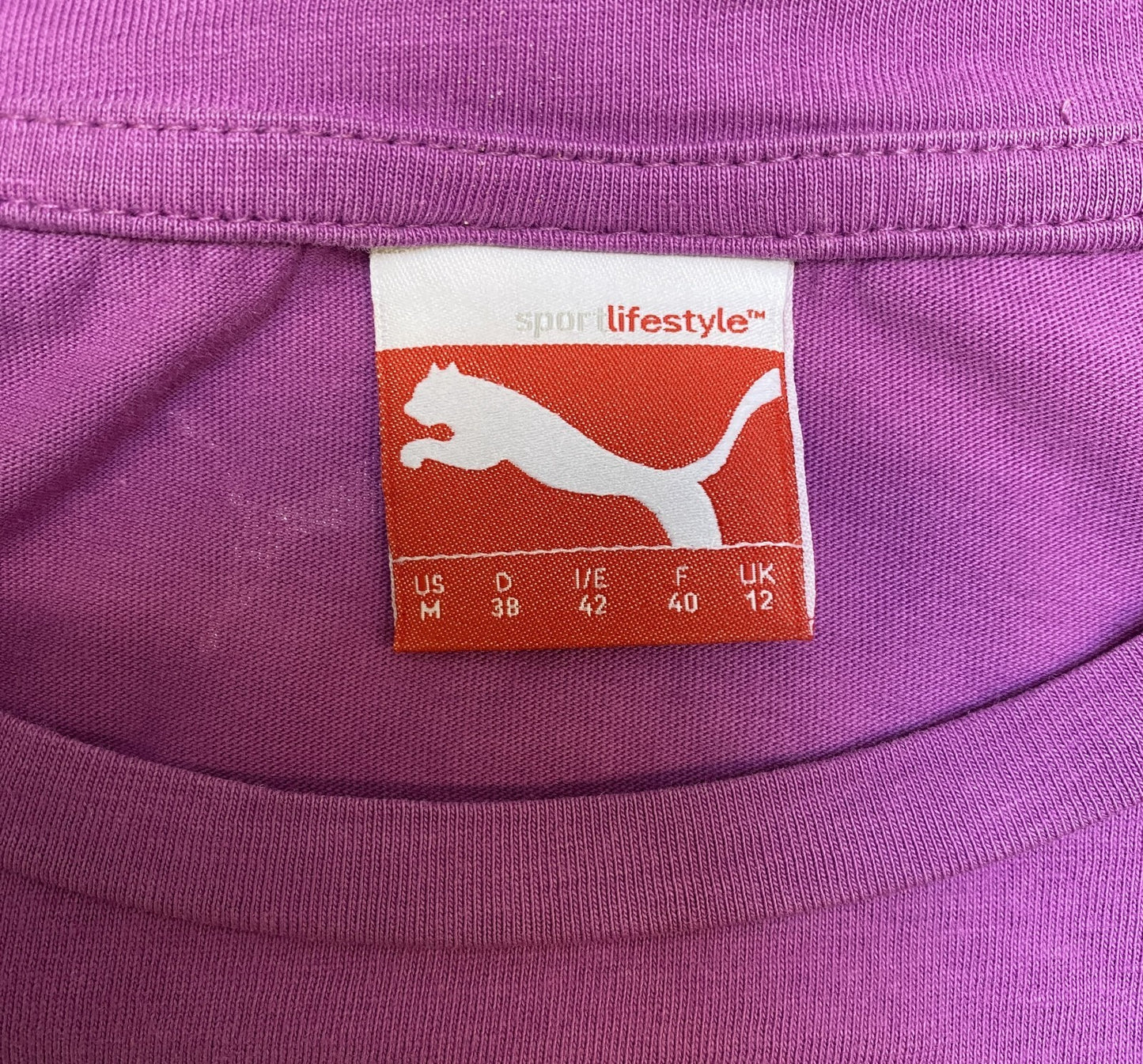 PUMA Essential T-Shirt Womens Small Purple Graphic Print Relaxed Fit Stretch Tee