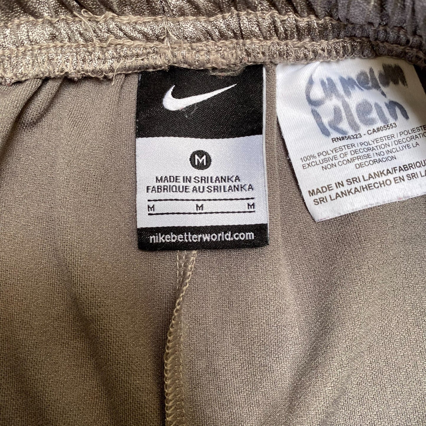 Nike Basketball Shorts M Grey Textured Elastic Waist Drawstring Athletic Fit