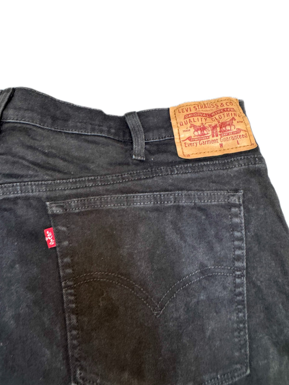 Levi's Jean Shorts Fits as Womens 2XL 41" Waist Black Denim Red Tab 5-Pockets
