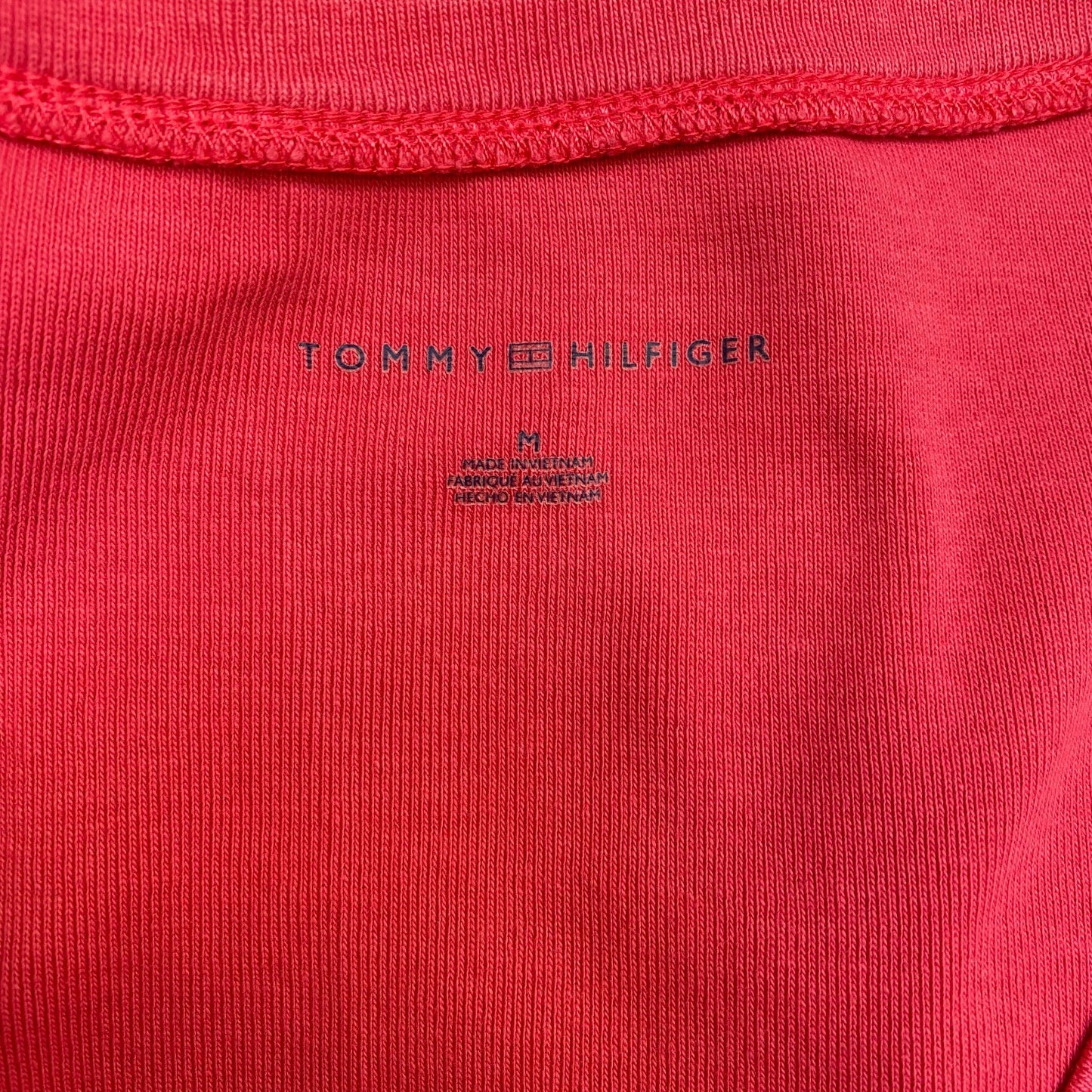 Tommy Hilfiger Basic Shirt Womens Medium Pink Regular Fit Straight Hemline Tee