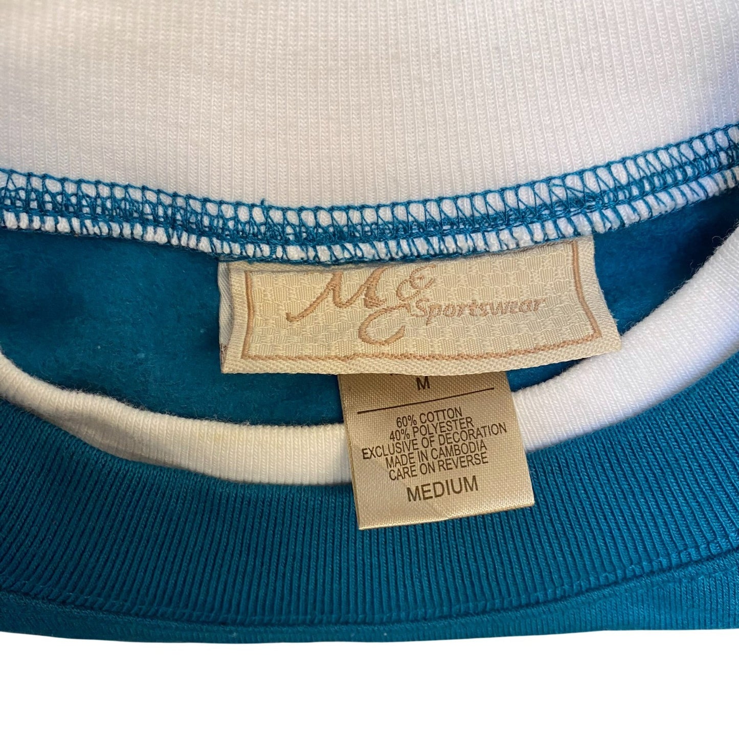 M&C Sweatshirt Womens Medium Blue Grandma's Love is Tied With Heartstrings