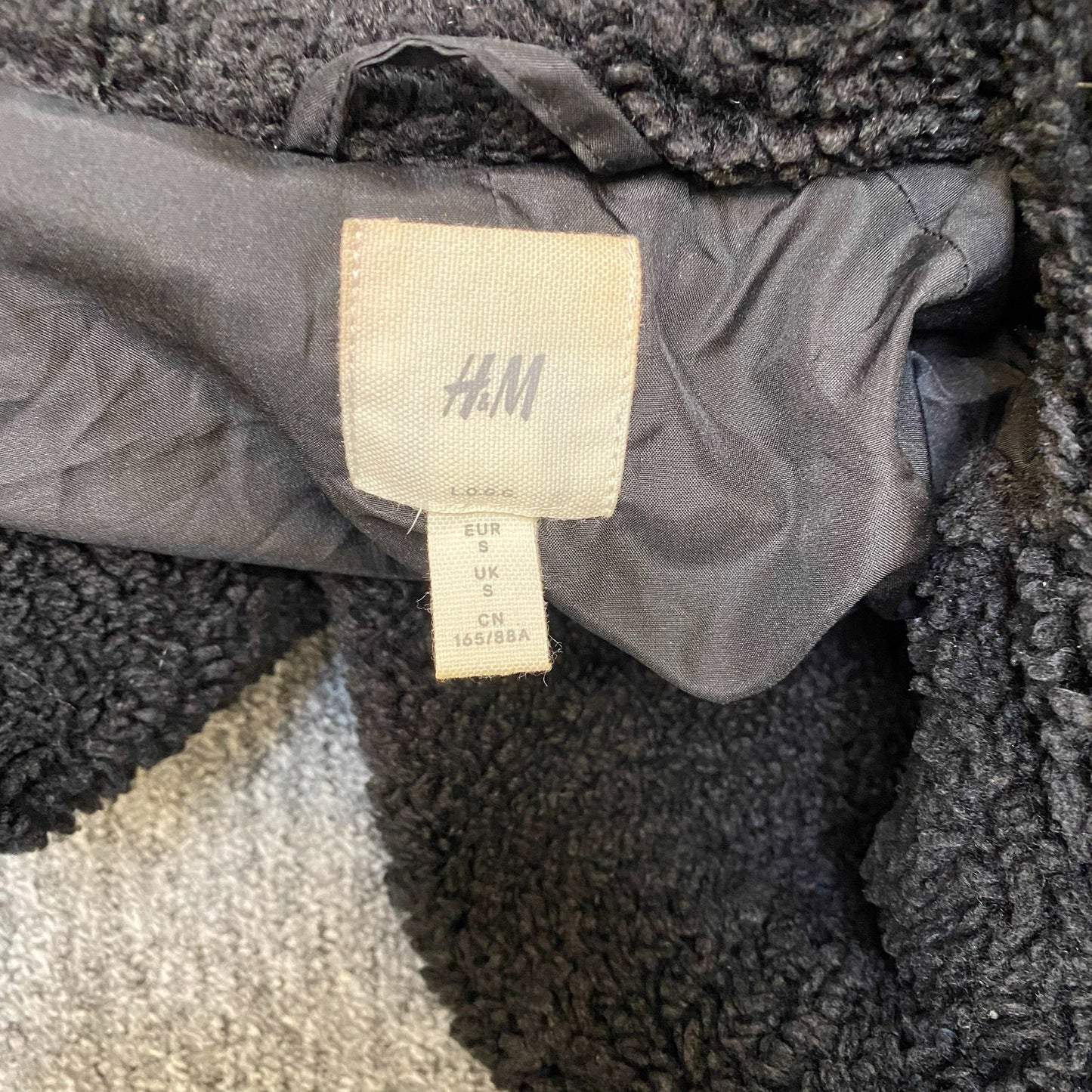 H&M Teddy Faux Fur Coat Womens Small Black Oversized Lined Collared Open Front