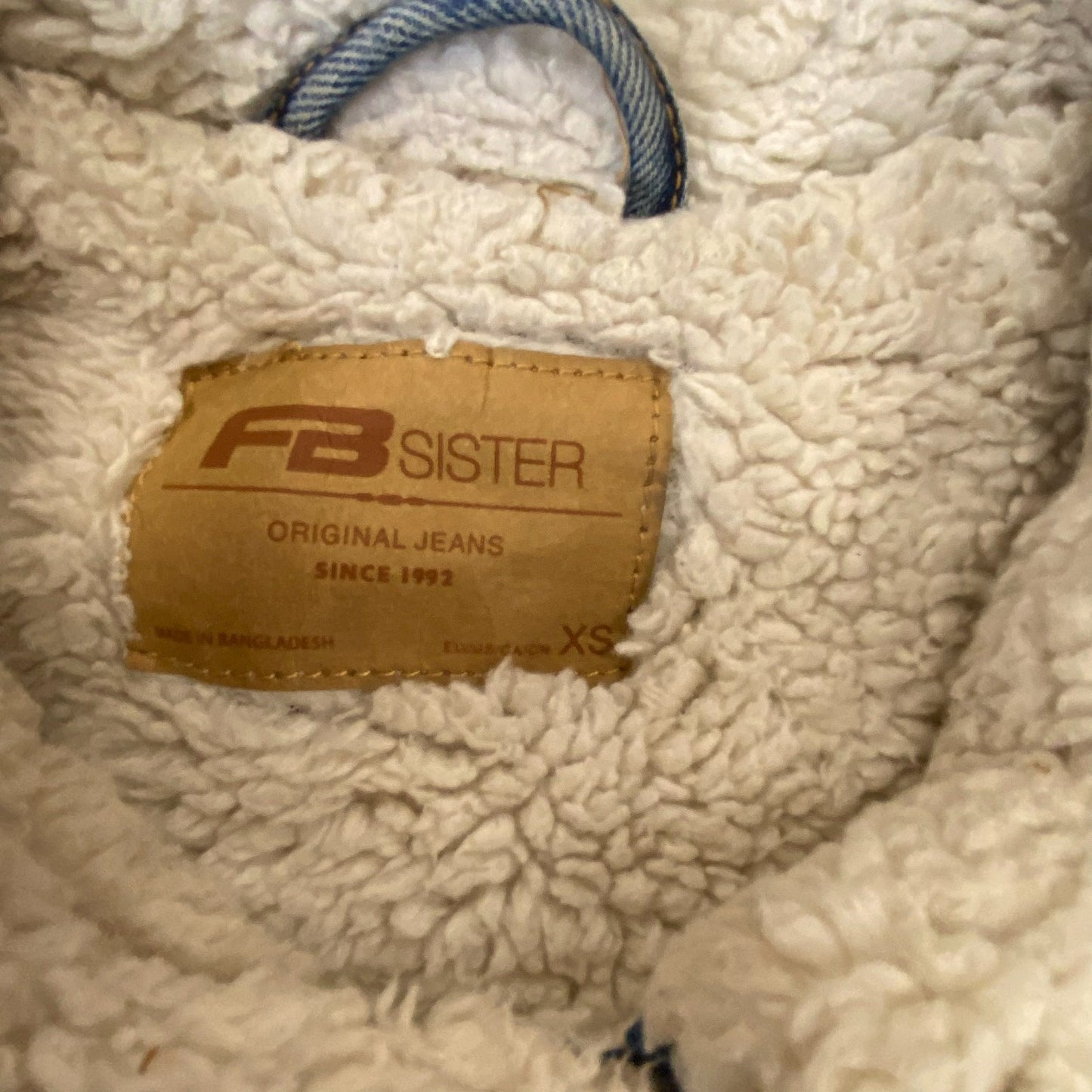 FB Sister Jean Jacket Womens XS Blue Denim Sherpa Lined Collared Button Front