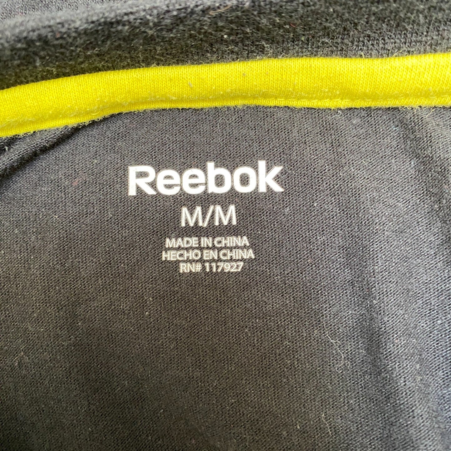Reebok T-Shirt Womens Medium Black Graphic Print Regular Fit Short Sleeve Tee