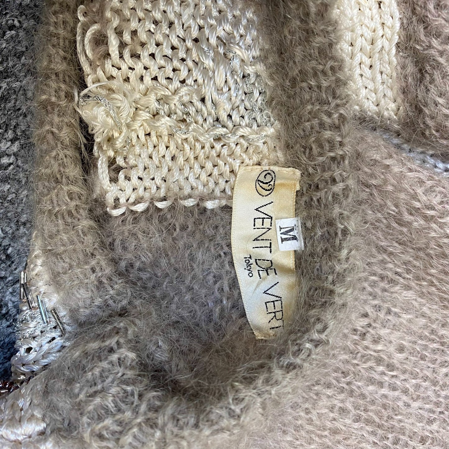 Vent De Vert Jumper Womens Medium Cream Knit Beaded Embroidered Floral Crew Neck