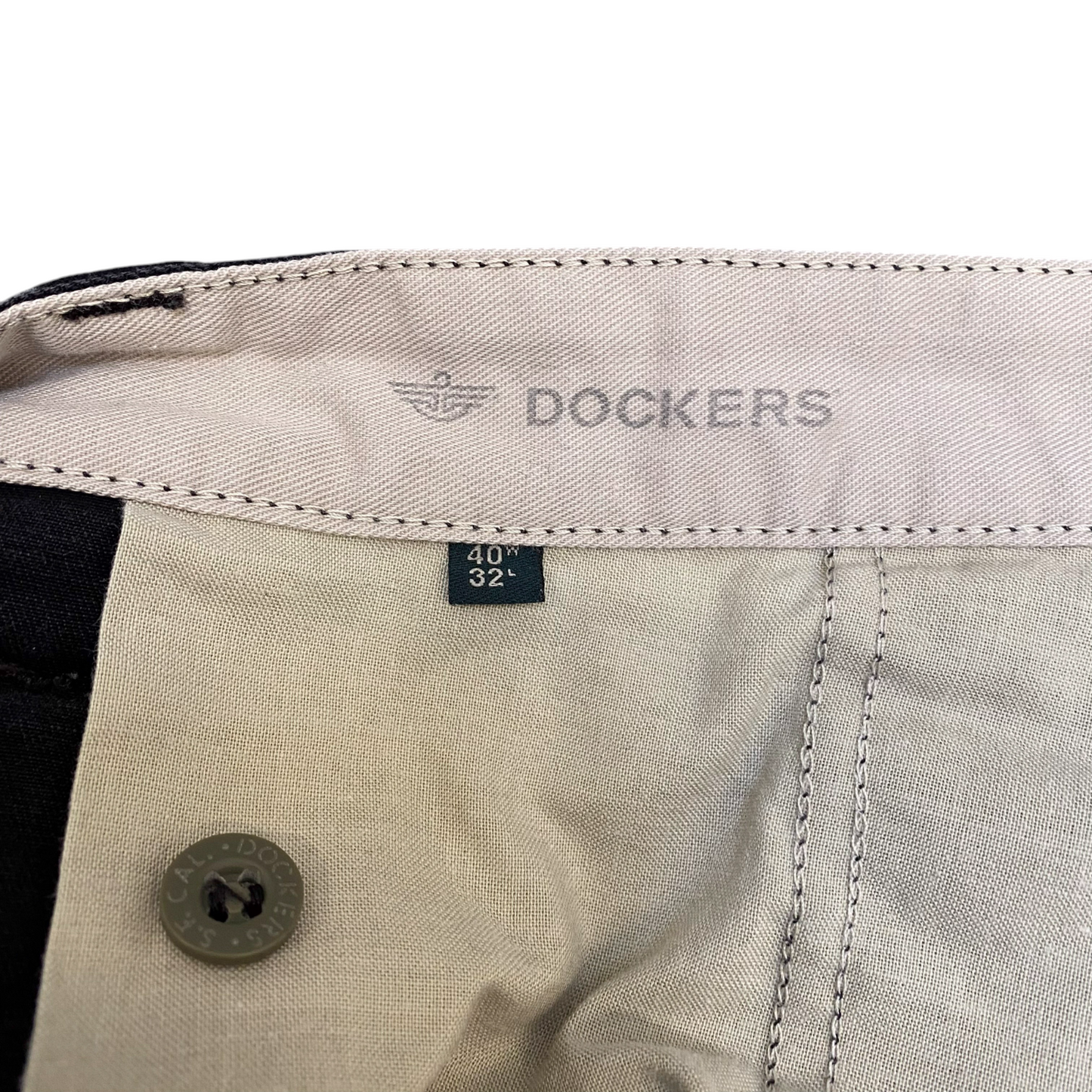 Dockers Trousers Men's XL Black Pockets Straight Fit Pleated Workwear Outdoor