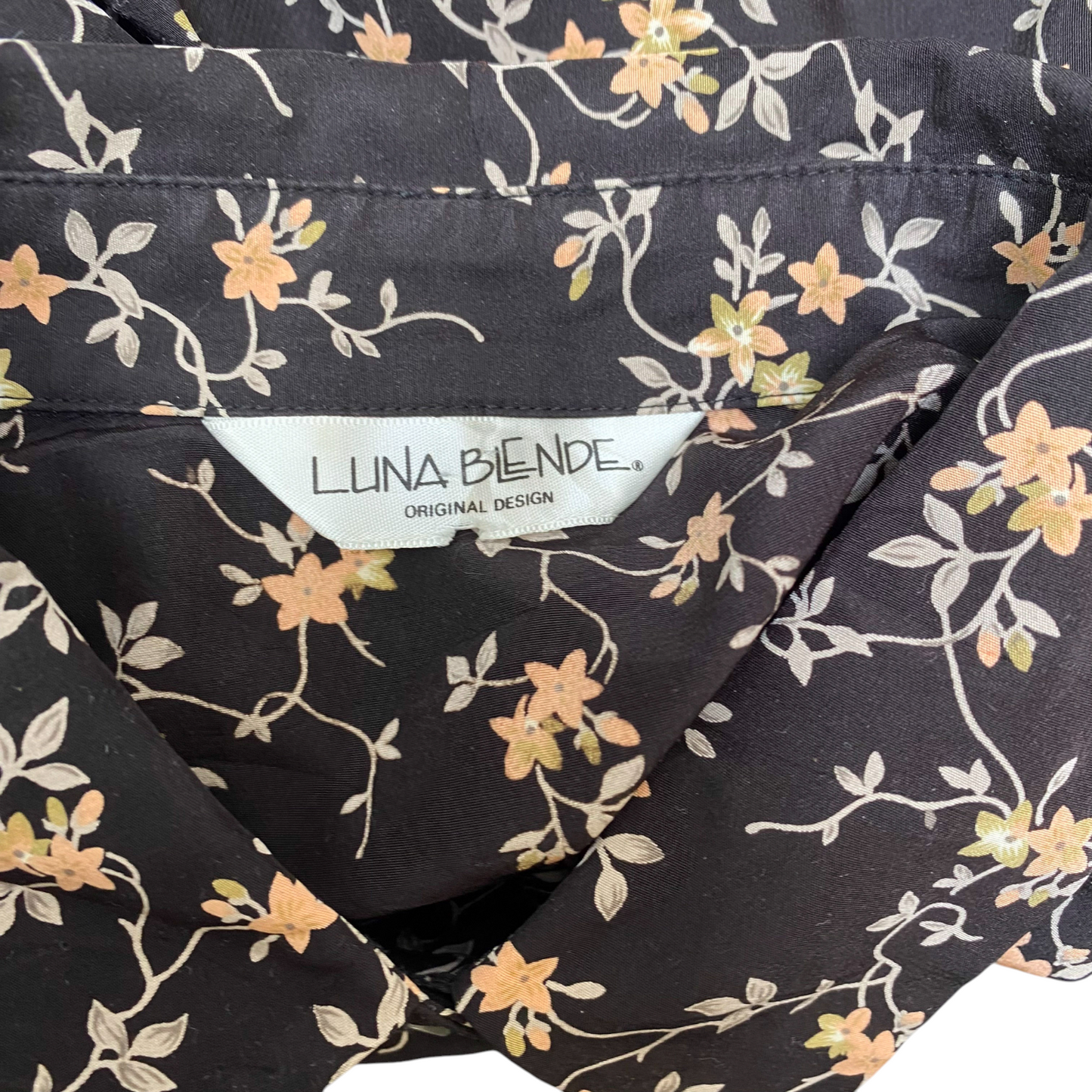 Shirt Top Womens M Black Floral Casual Long Sleeve Collared Button Down Outdoor