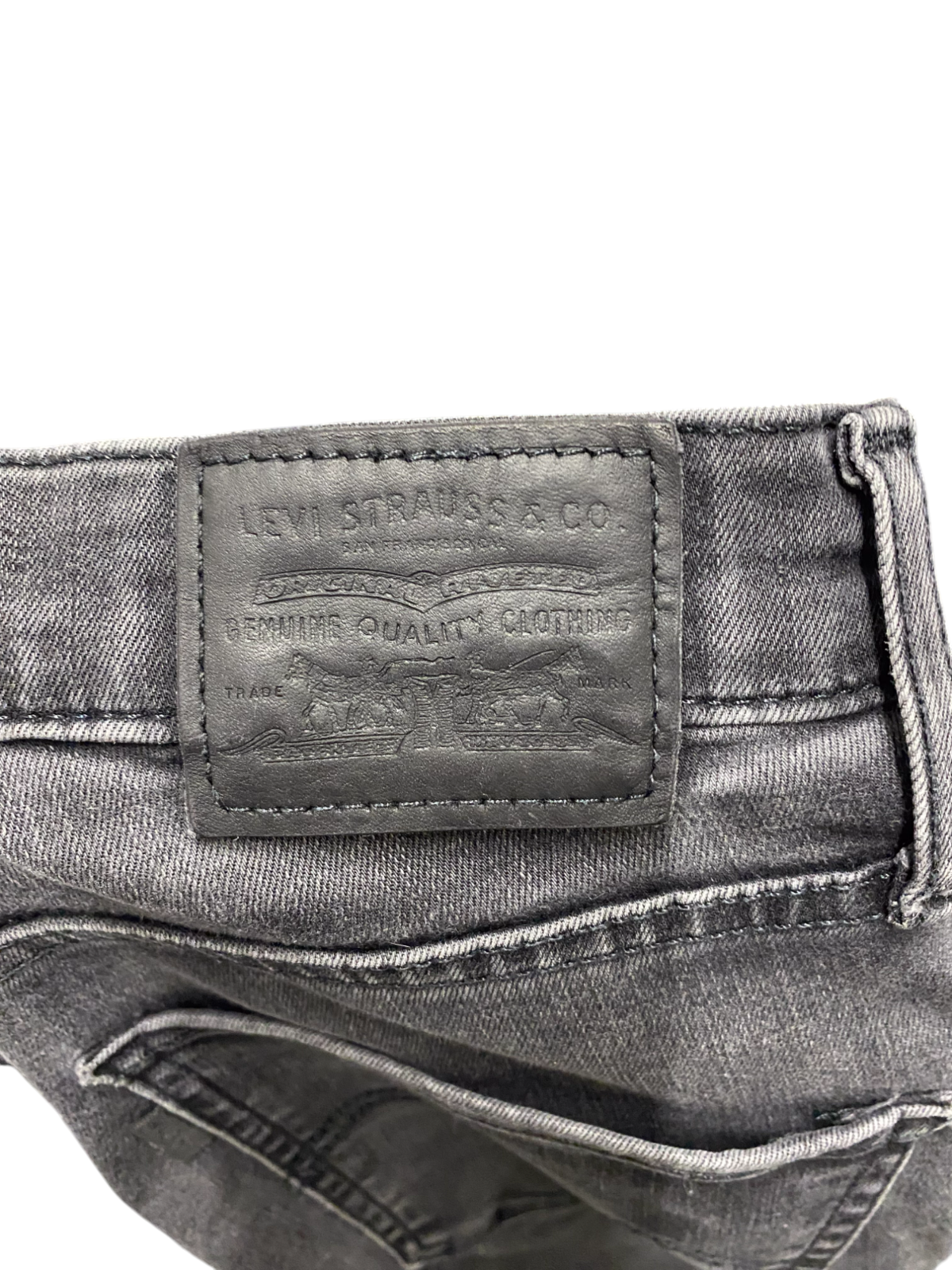 Levi's Jeans Womens 25W 28L Black Denim Dark Wash Stretch Skinny Leg Five Pocket