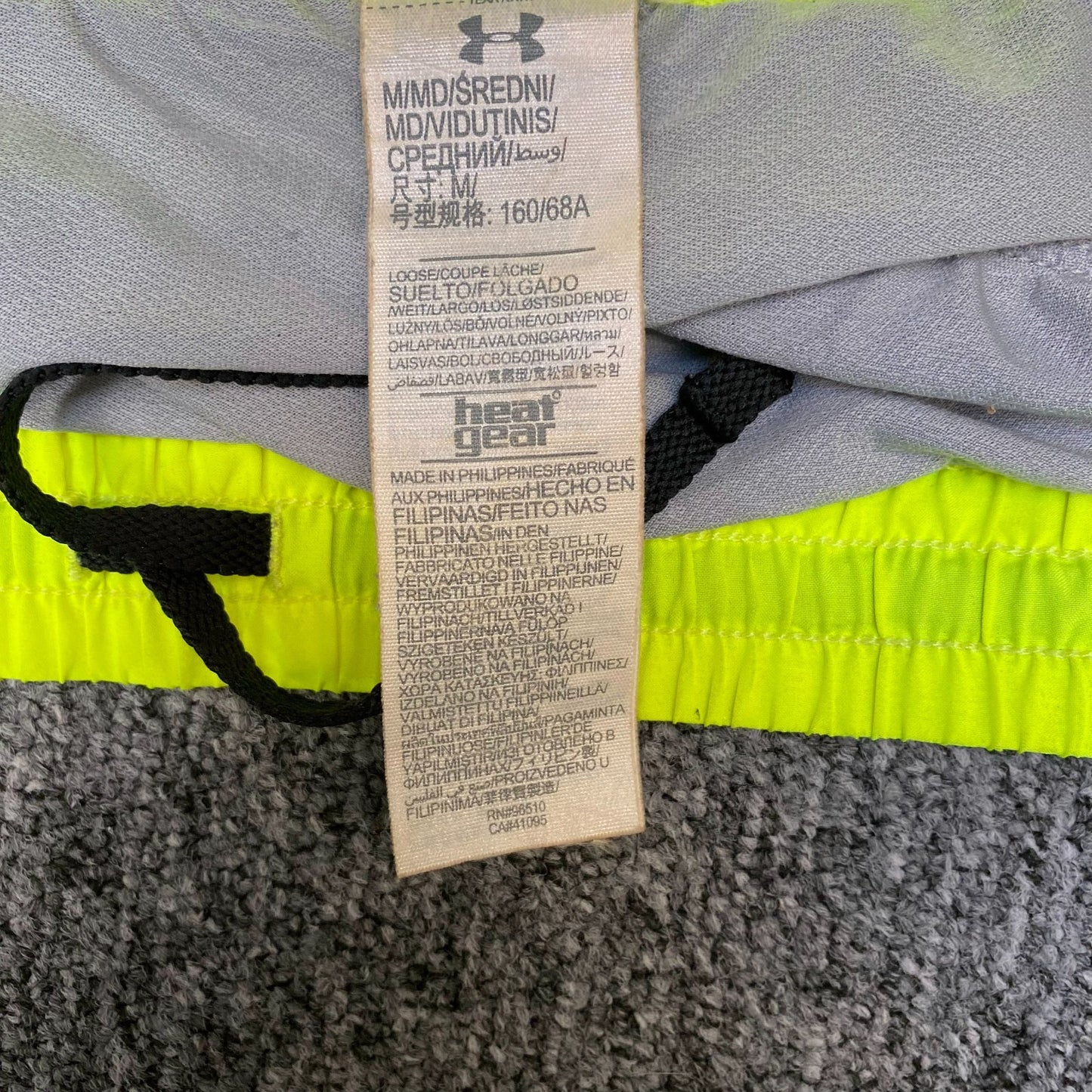 Under Armour Running Sprinter Shorts Women XL Green Heatgear Workout Dolphin Hem