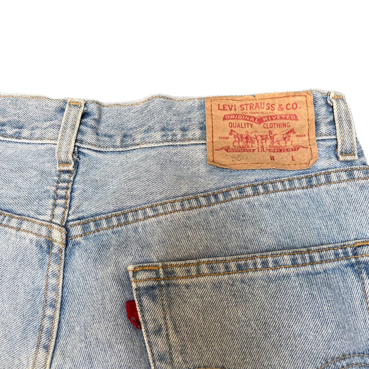 Levi's 550 Denim Shorts Womens L 32" Waist Blue Light Wash Relaxed Fit Red Tab