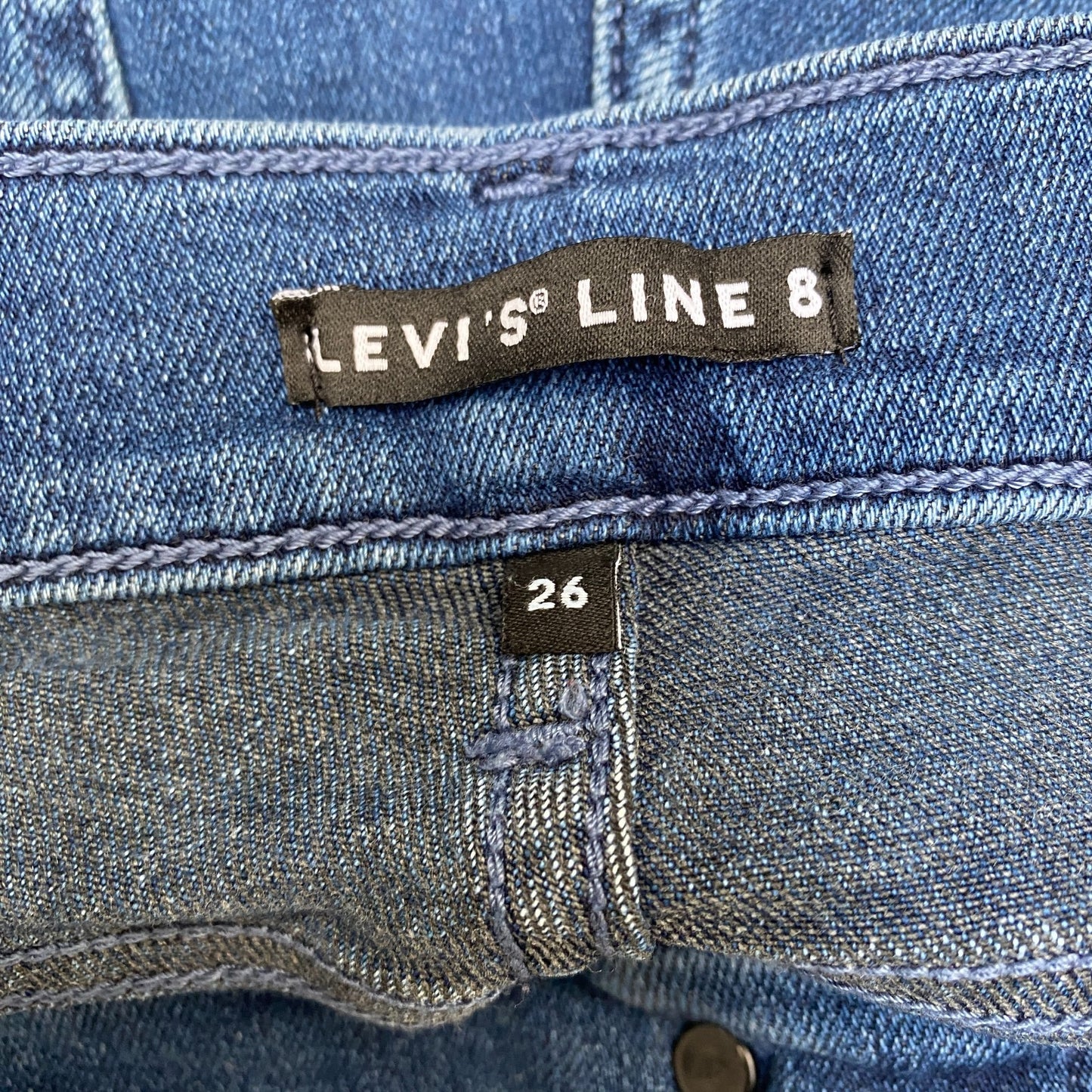 Levi's Jeans Fit as Womens 28" Waist Blue Denim Medium Wash Low Rise Skinny Leg