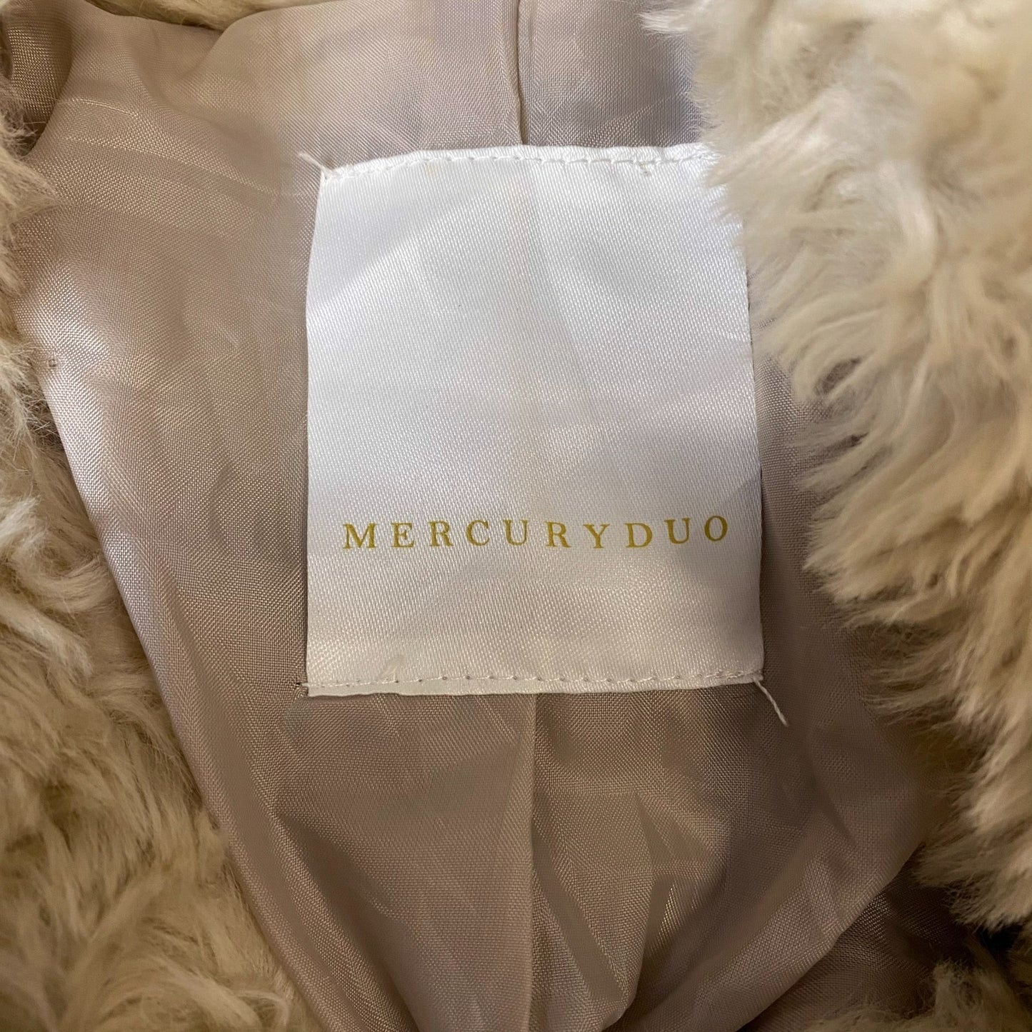 Mercuryduo Faux Fur Jacket Womens Small White Fully Lined Collared Open Front