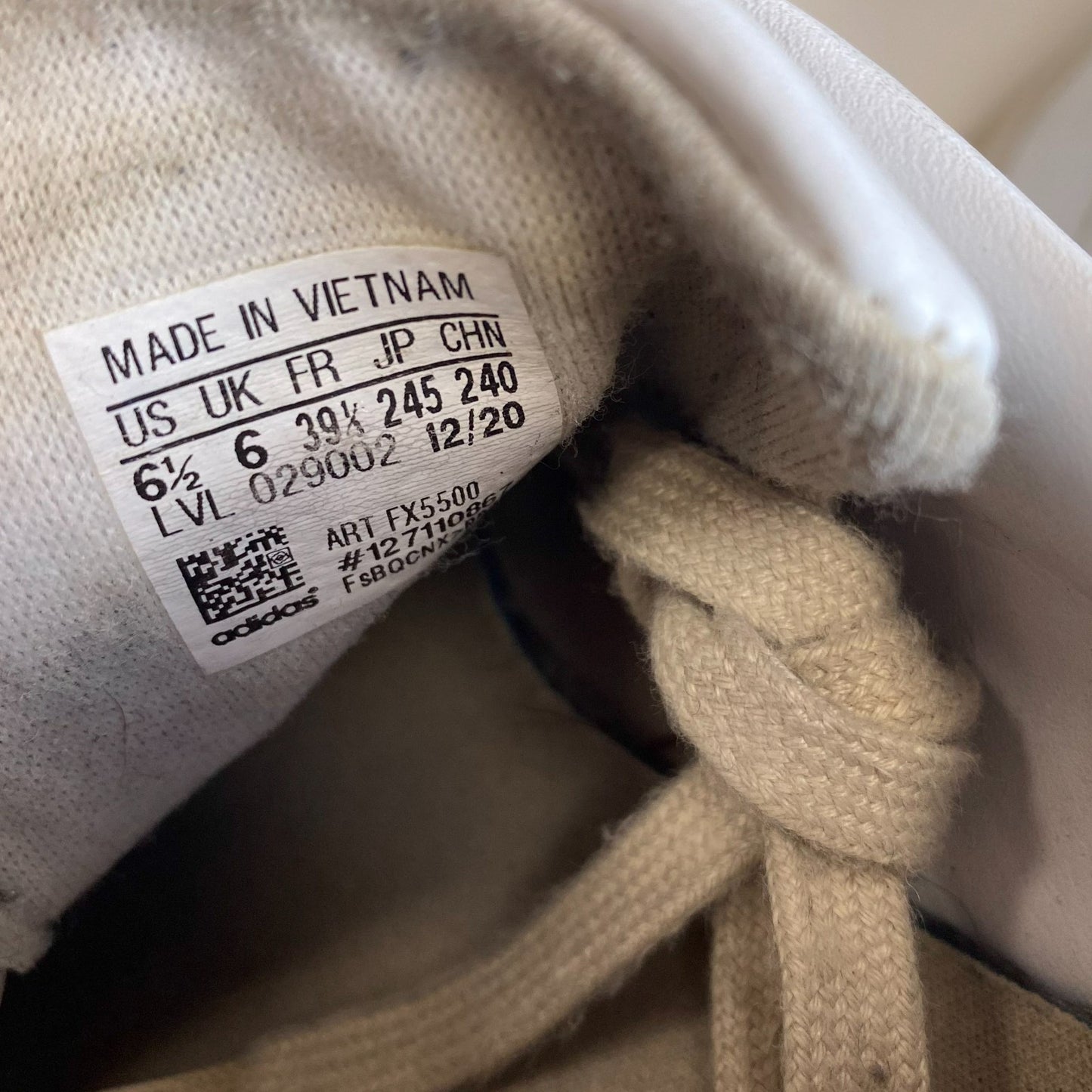 Adidas Stan Smith Athletic Low Sneakers Mens 6 White Pharrell Holi Blue Low Top