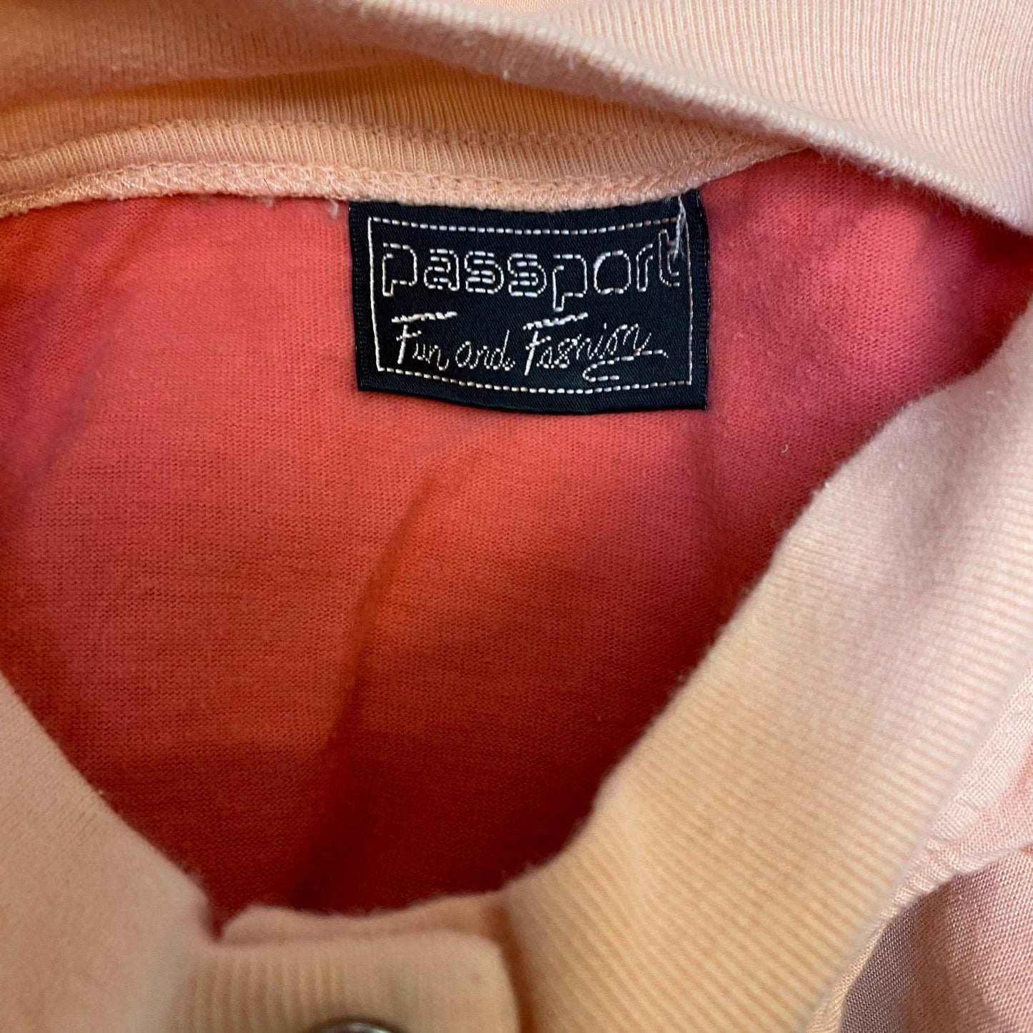 Passport Sweatshirt Womens Large Pink Art Decoration Graphic 1/4 Snap Front