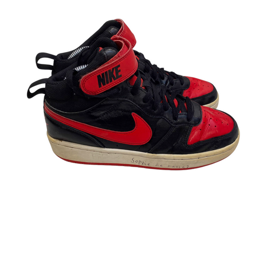 Nike Court Borough Mid 2 Basketball Sneakers Boys UK Sz 4.5 Black Red University
