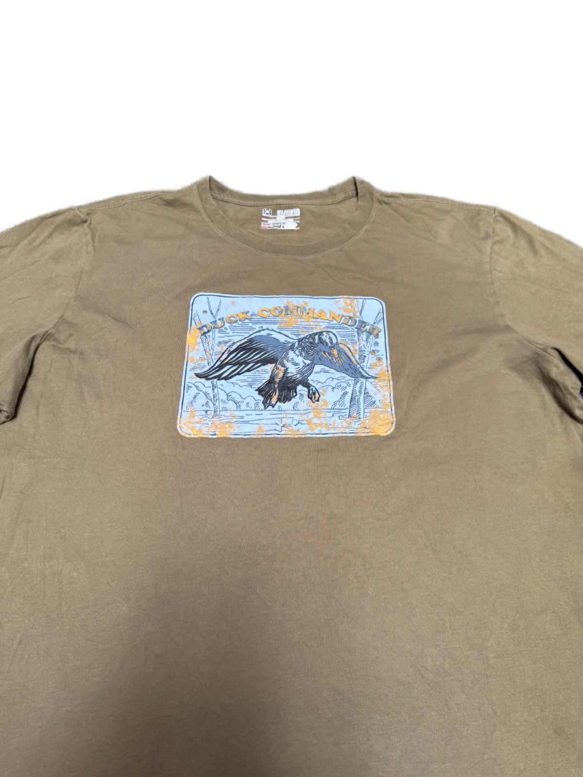 Under Armour HeatGear T-Shirt Fits as Mens XL Tan Graphic Print =