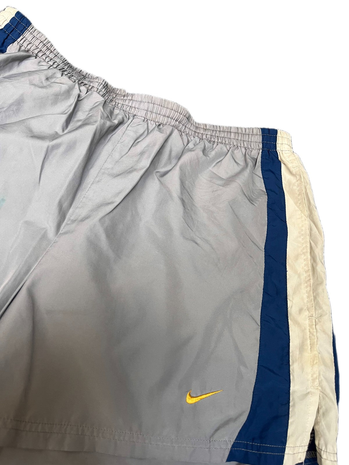 Nike Athletic Running Shorts Fits as Mens S 30" Waist Grey Elastic Waist Pull On