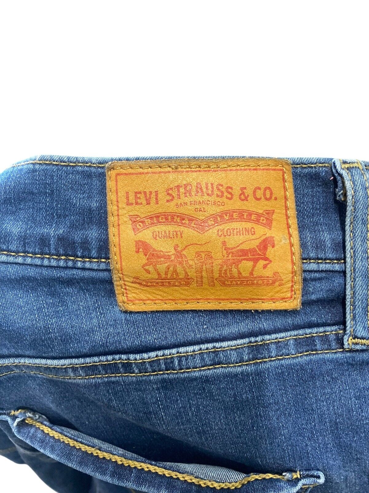 Levi's Jeans Womens 27W 28L Blue Denim Red Tab Medium Wash Skinny Leg Preppy