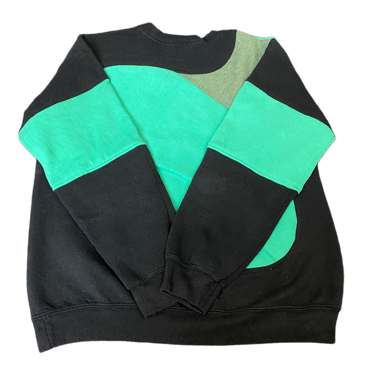 Nike Reworked Sweatshirt Men M Black Green Embroidered Spellout Logo Vintage Y2K