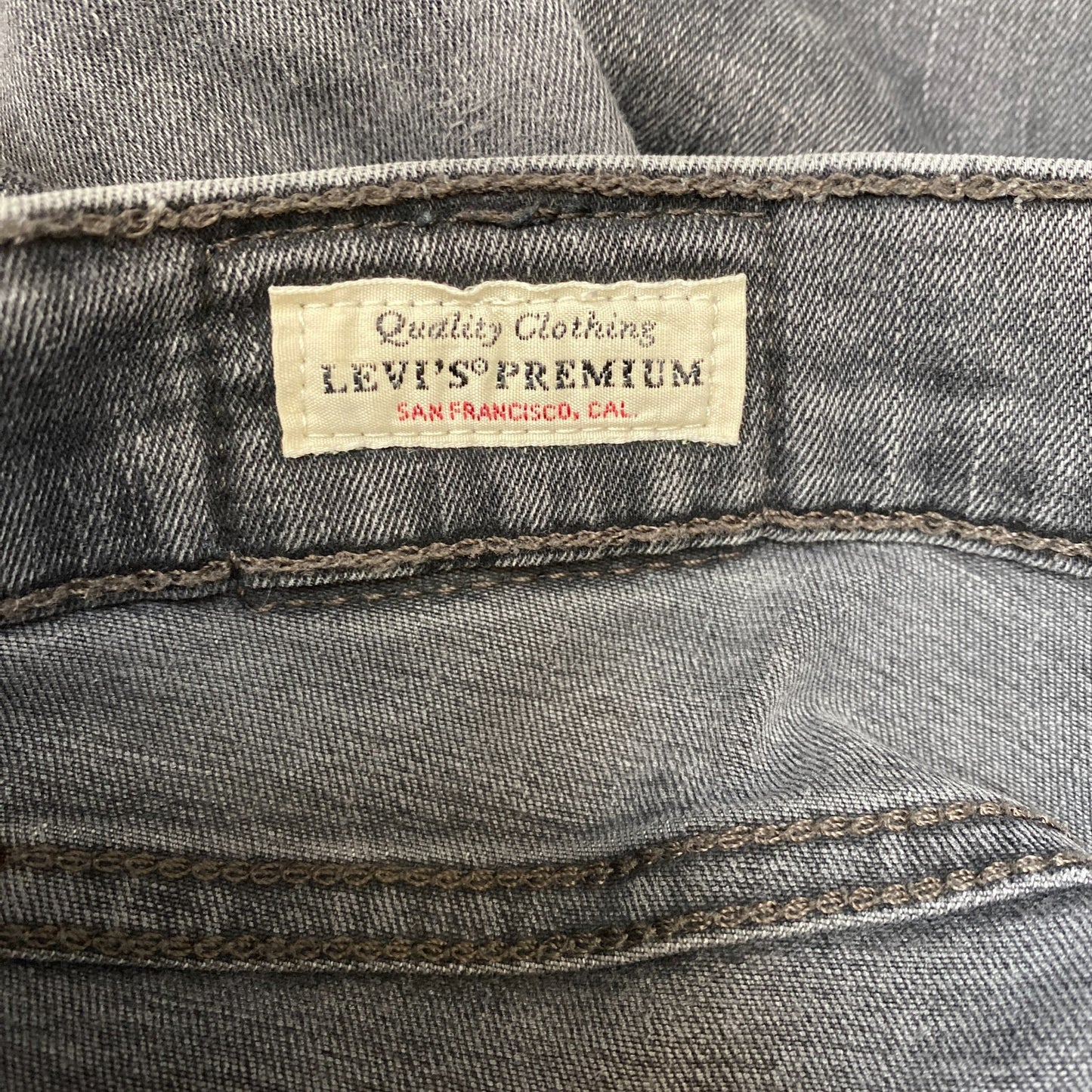 Levi's Jeans Women's 28" Waist Grey Denim Premium 720 High Rise Super Skinny Leg