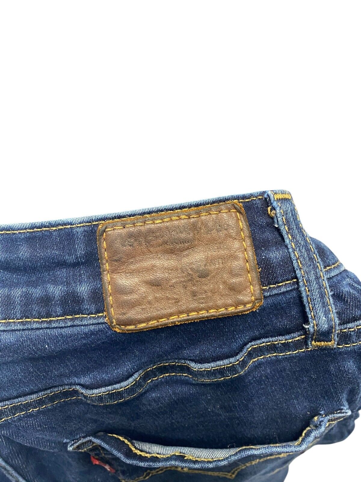 Levi's Jeans Mens 30W 29L Blue Denim Red Tab Medium Wash Comfort Straight Leg