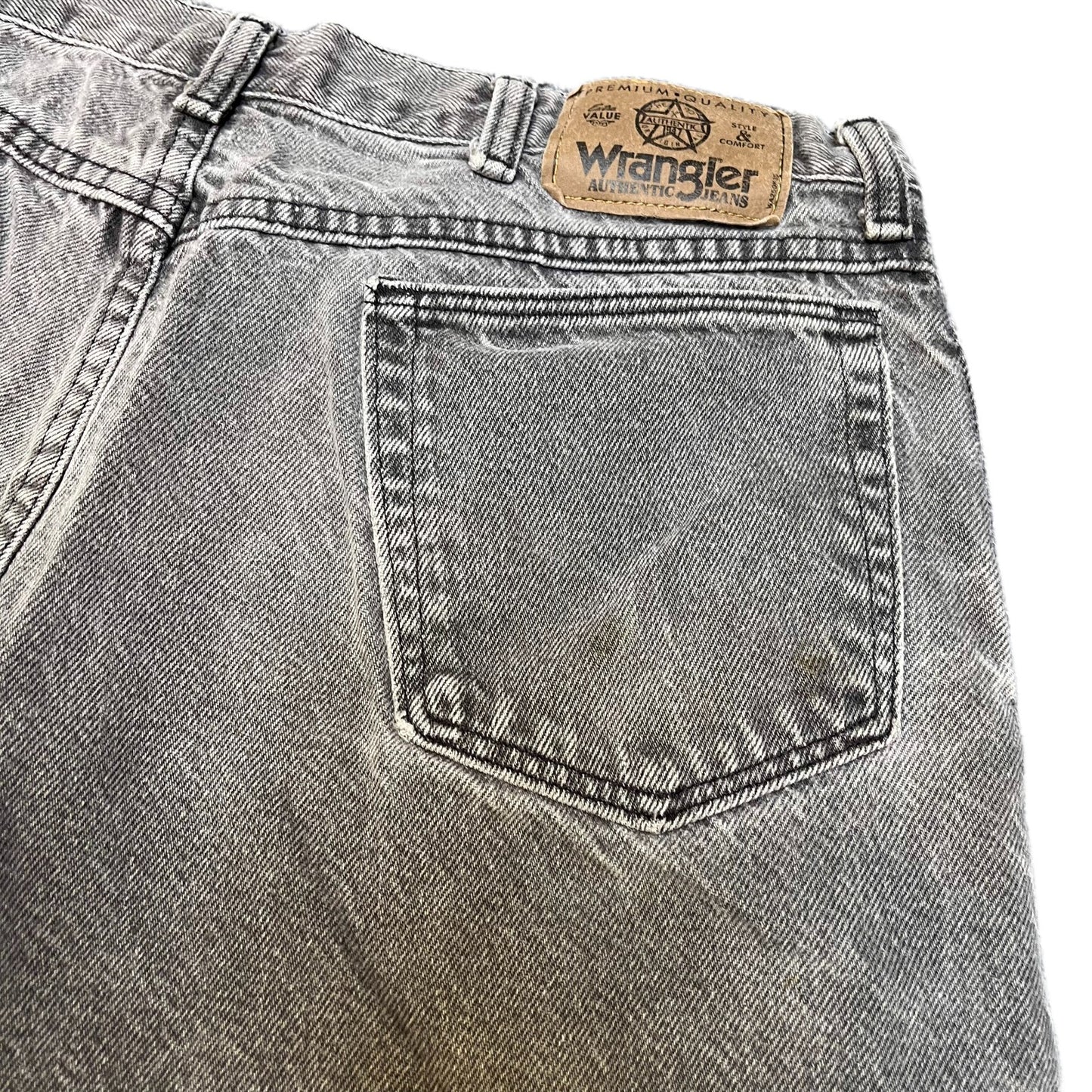 Vtg Wrangler Authentic Jean Shorts Fits as Men XL 34" Waist Gray Denim Acid Wash