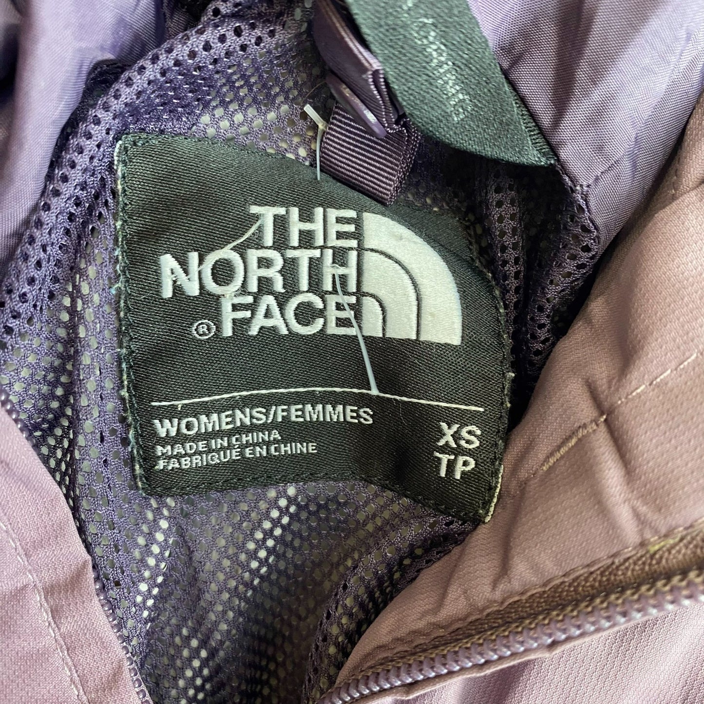 The North Face Quest Jacket Womens XS Purple Mesh Lined Hooded Full Zipper