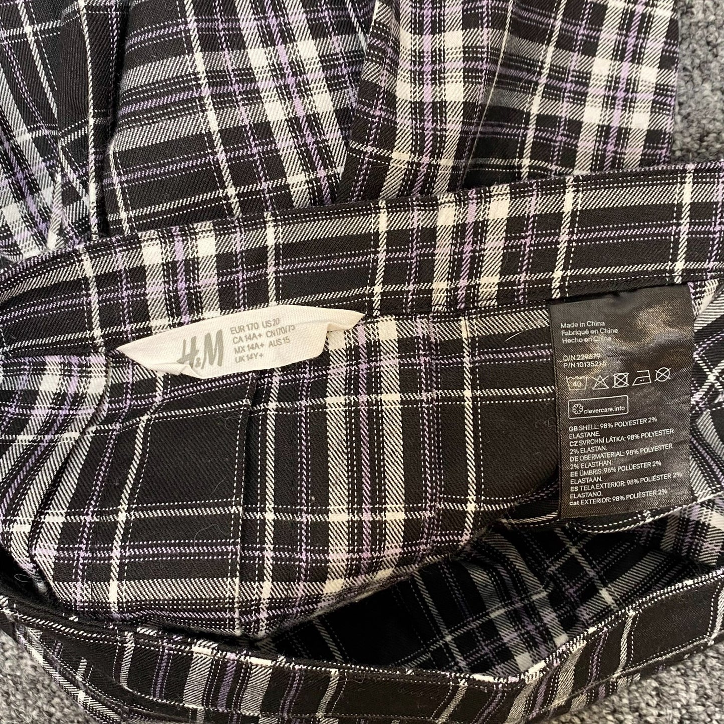 H&M A Line Skirt Women's M Black White Plaid Stretch Pleated Casual Flat Front