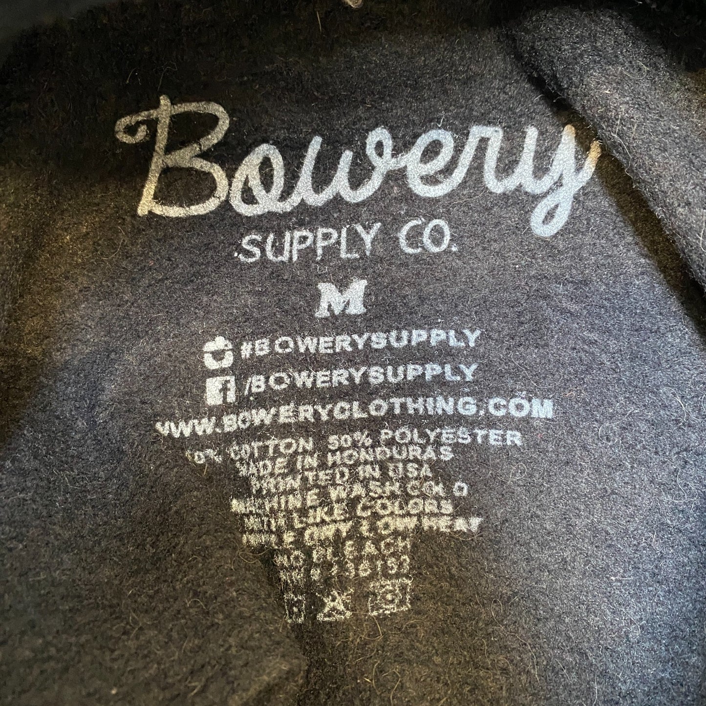 Bowery Supply Co Hoodie Mens Medium Black Graphic Print Fleece Lined Drawstring
