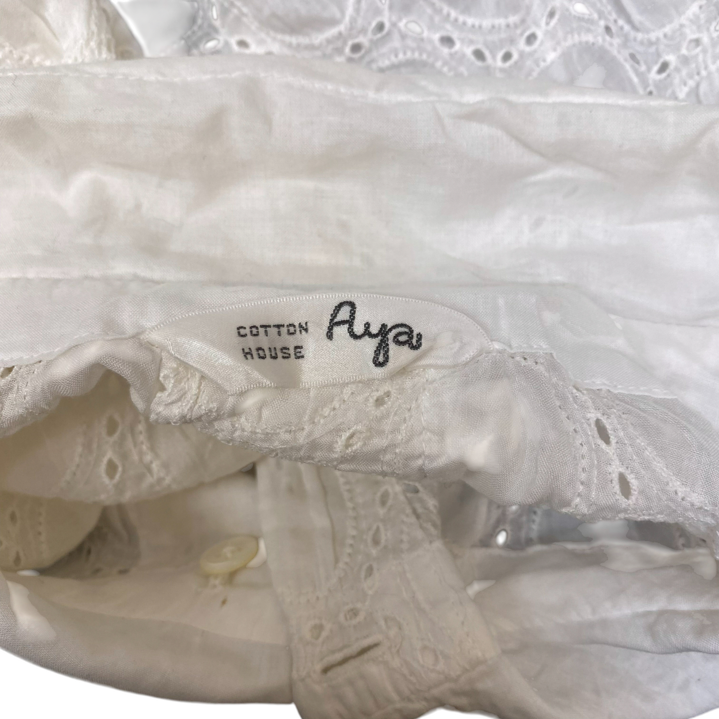 Blouse Top Womens M White Embroidered Eyelet Casual Long Sleeve Collared Outdoor