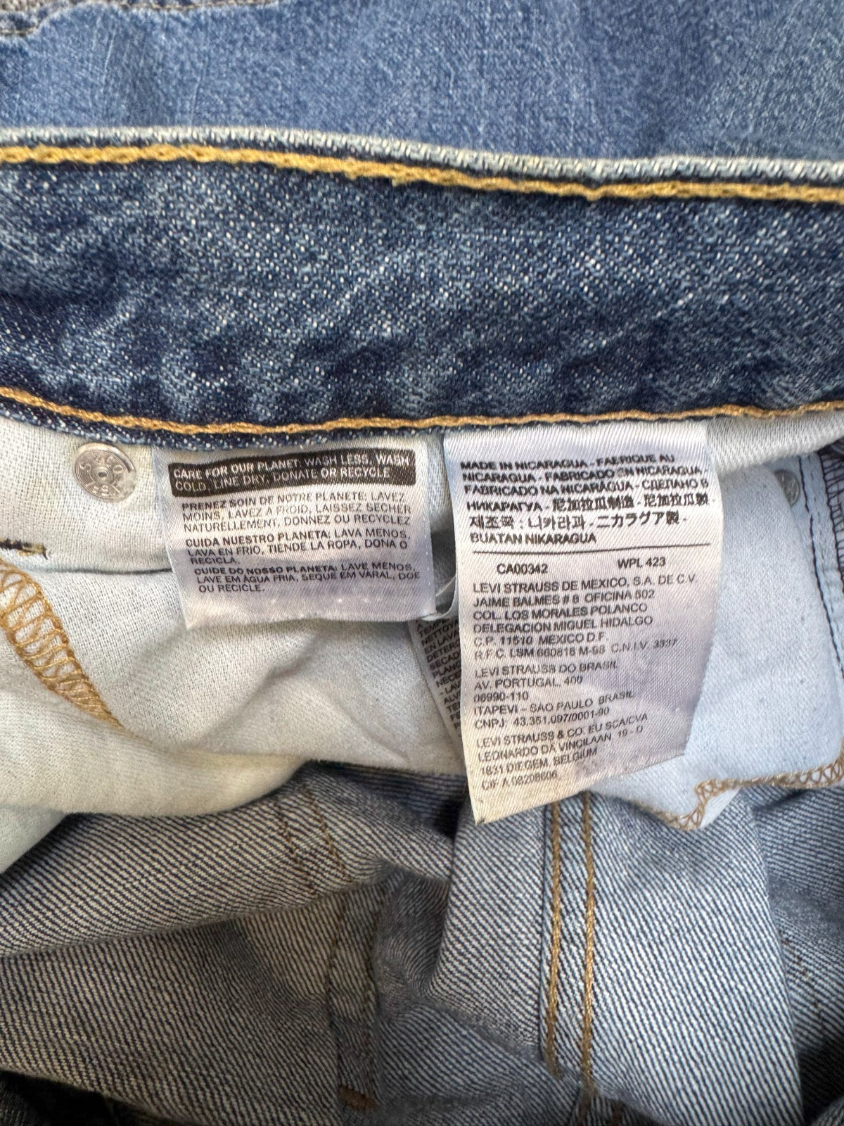 Levi's 505 Jean Shorts Fits as Mens XL 40" Waist Blue Denim Medium Wash Red Tab