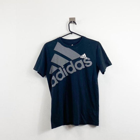 Adidas T-shirt