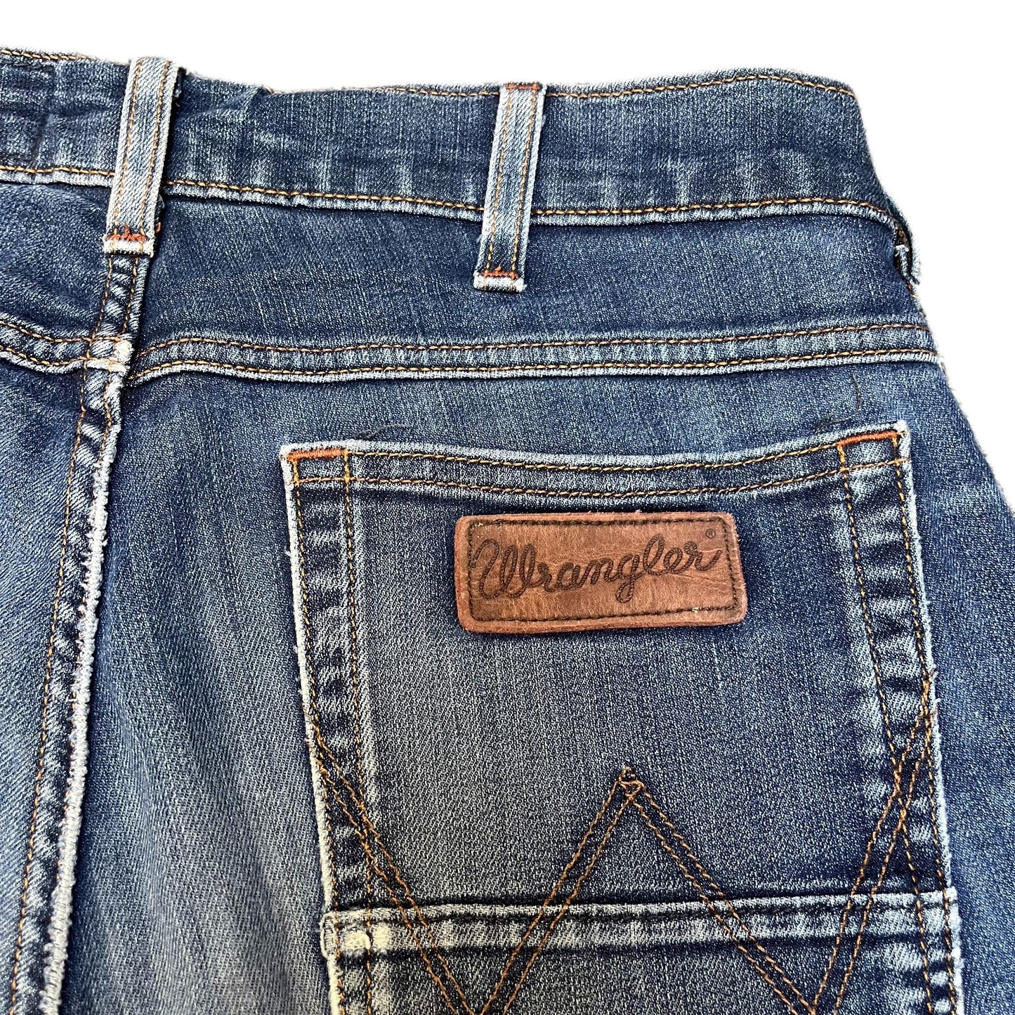 Wrangler Greensboro Denim Shorts Fits as Womens Large 31" Waist Blue Whiskered