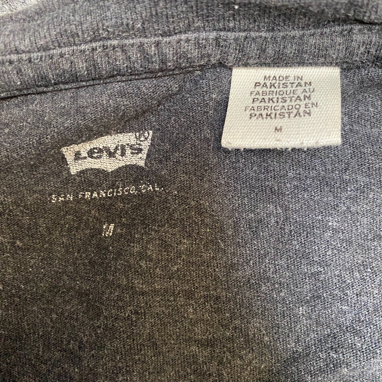Levi's T-Shirt Mens M Dark Grey Graphic Logo Short Sleeve Pullover Summer Tee