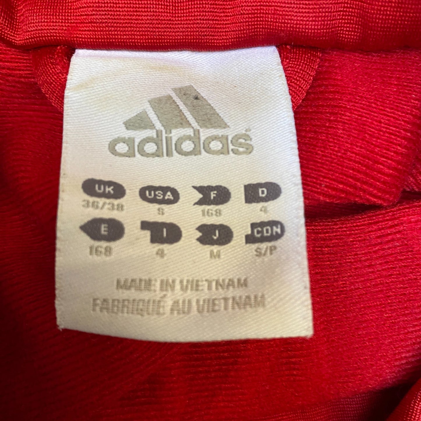 Adidas Track Jacket Mens Small Red Eine Starke Gemeinschaft Logo Full Zipper