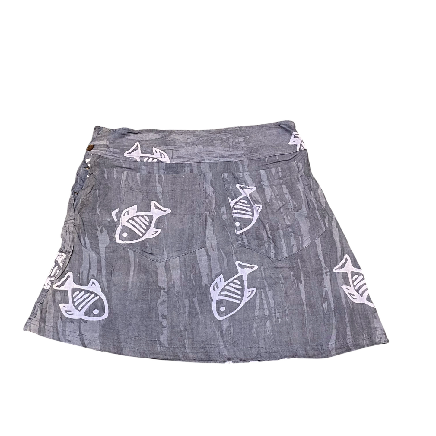 Planeit Mini Skirt Womens L Grey White Allover Fish Print Rayon Button Front