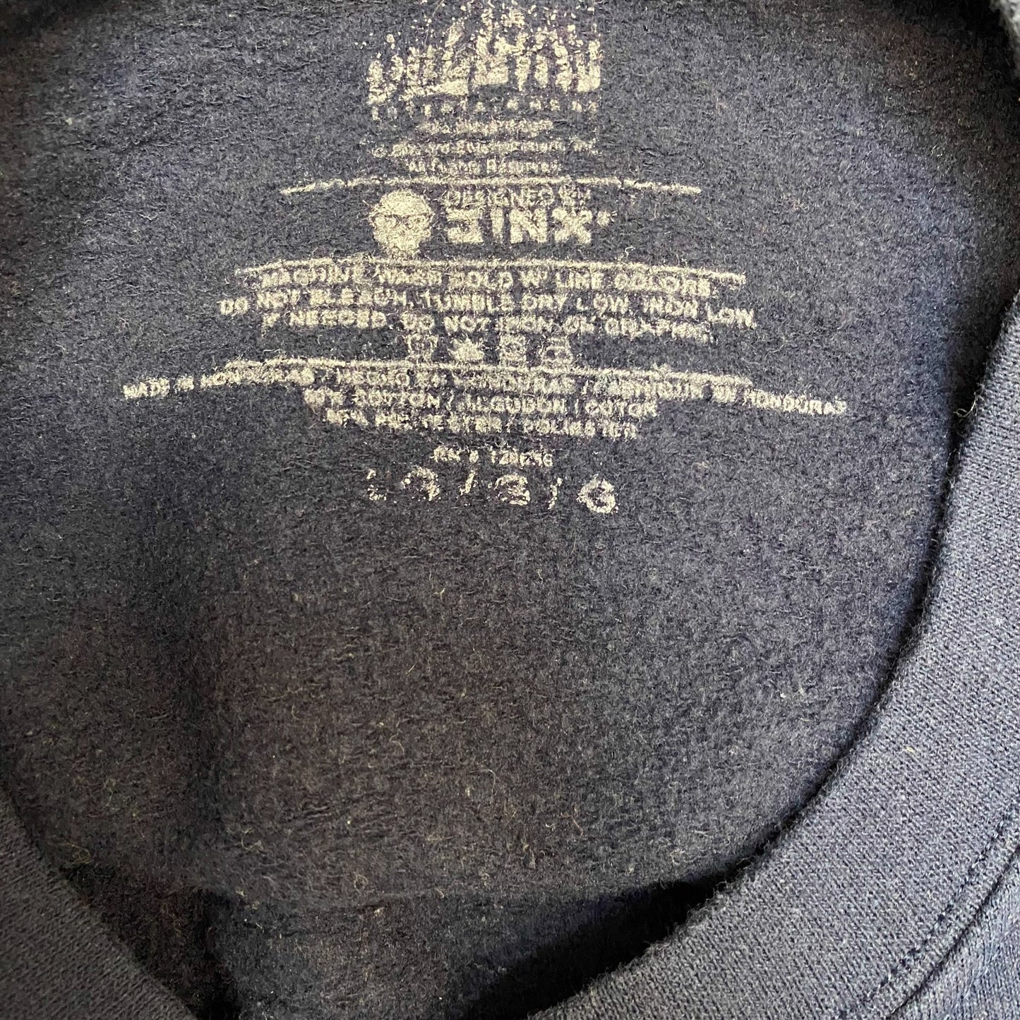 Blizzard World Sweatshirt Mens Large Blue Graphic Print Long Sleeve Crew Neck