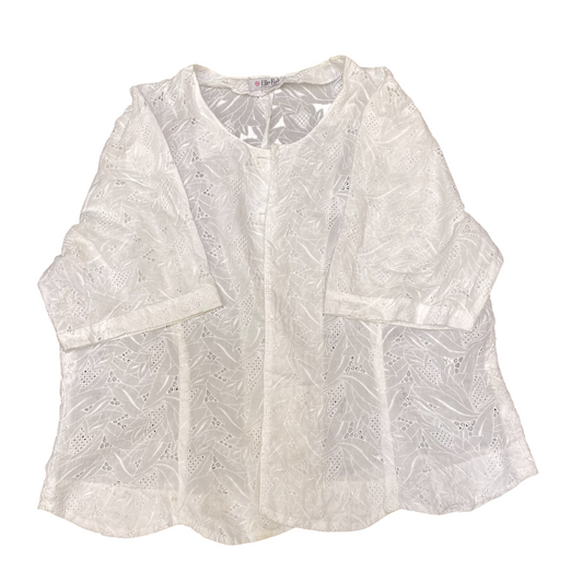 Blouse Top Womens M White Eyelet Floral Casual 3/4 Sleeve Round Neck Scallop Hem