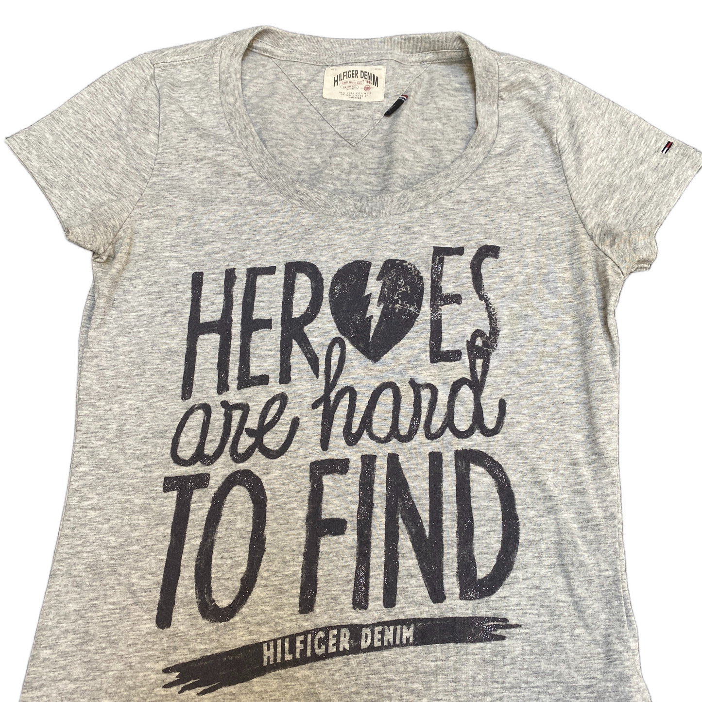 Tommy Hilfiger Shirt Womens Small Grey Heroes Are Hard to Find Graphic Print Tee