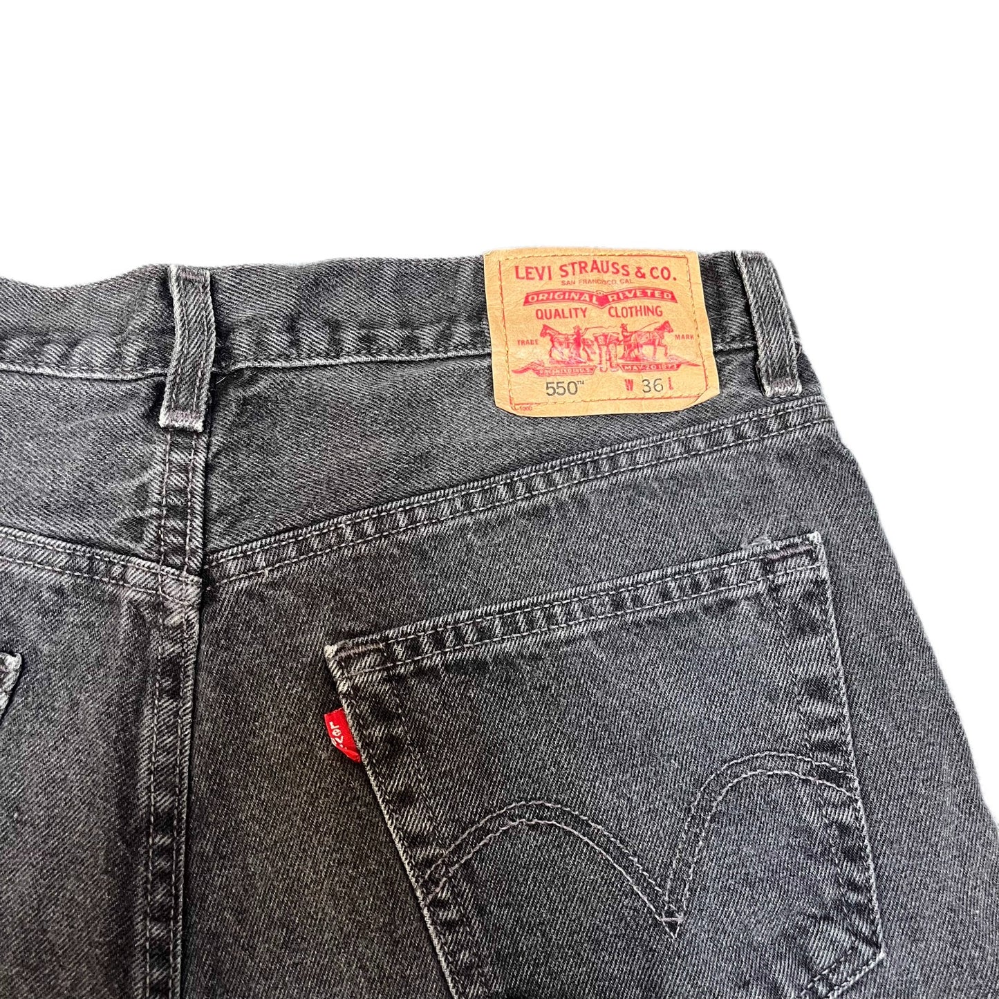 Levis 550 Jean Shorts Fits as Women XL 34" Waist Black Denim Relaxed Fit Red Tab