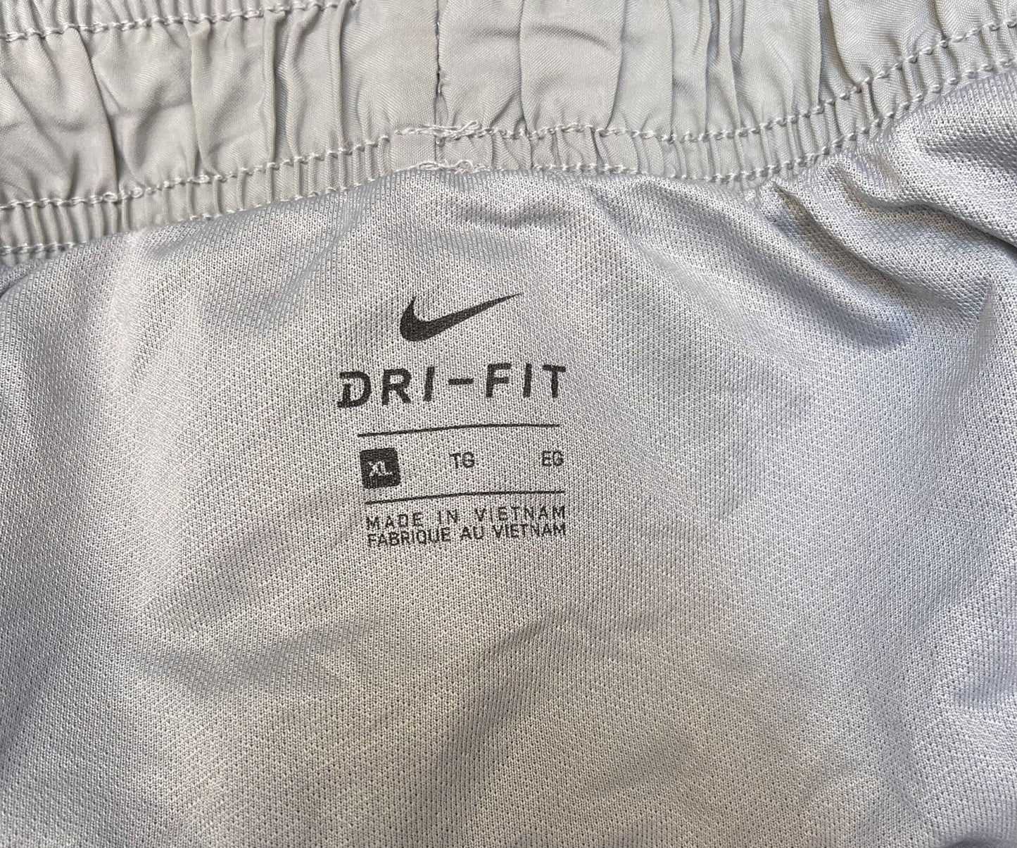 Nike Dri-Fit Athletic Running Shorts Fits as Womens M 30" Waist Grey Dolphin Hem