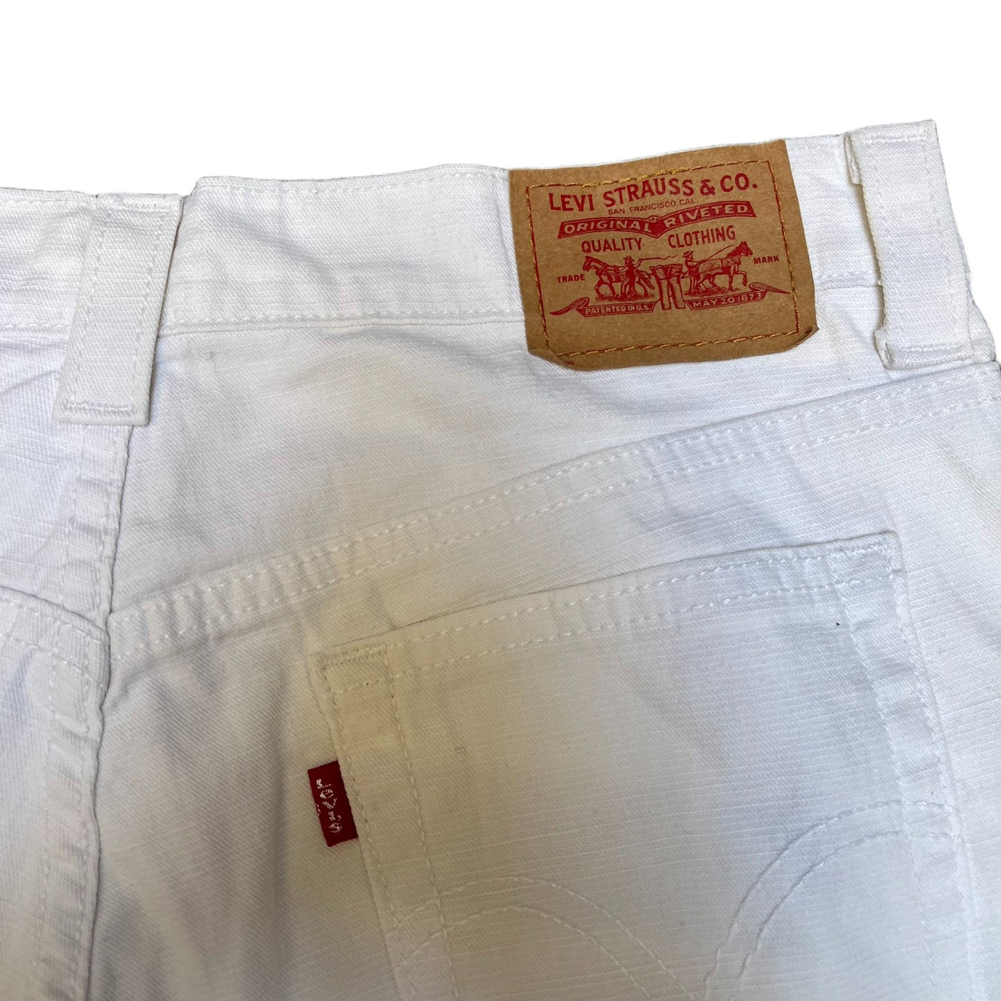 Levi's Nouveau Jean Shorts Fits as Women L 32" Waist White Denim Stretch Red Tab