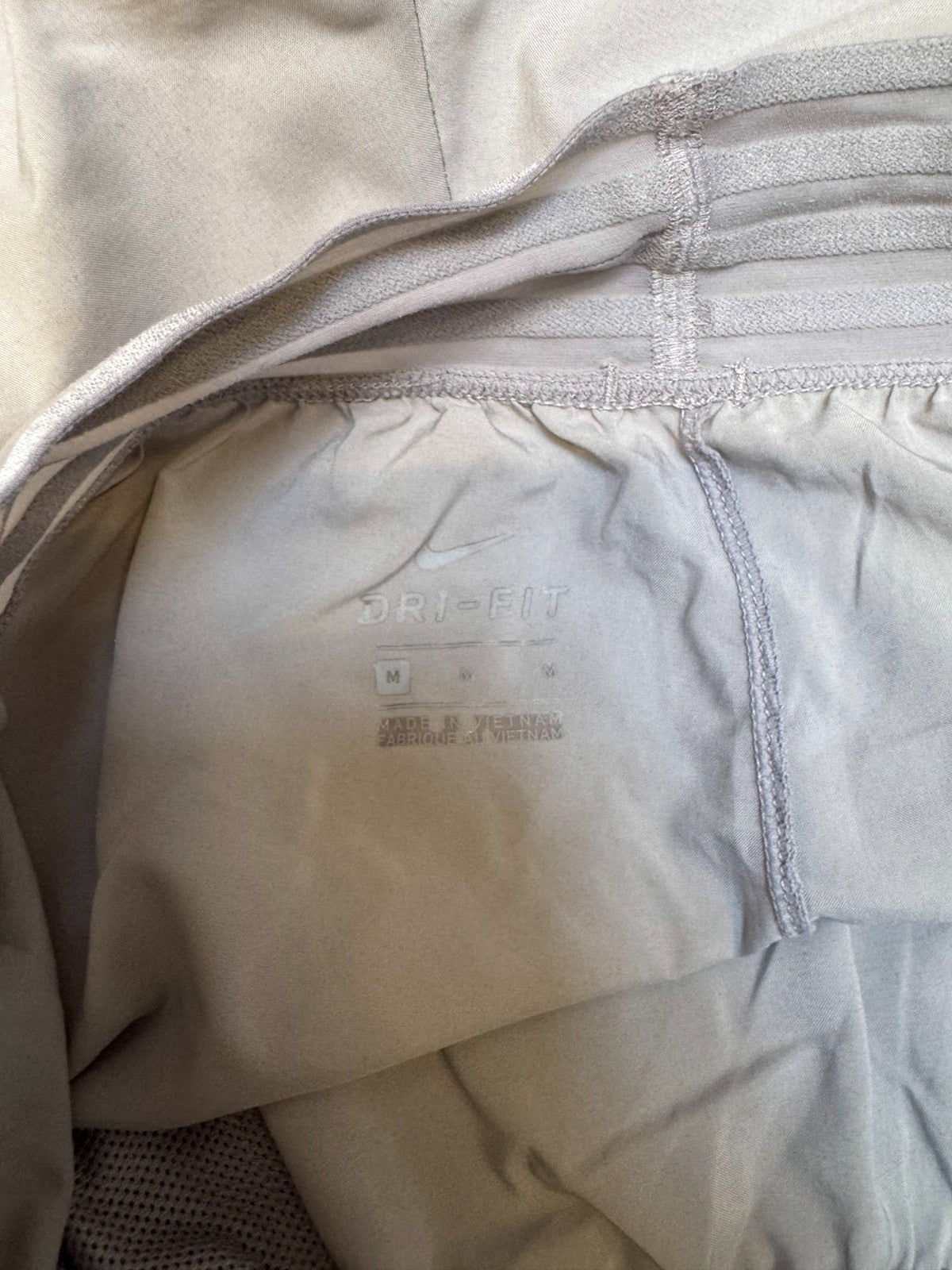 Nike Dri-FIT Running Shorts Womens Medium 30" Waist Grey Swoosh Logo Performance