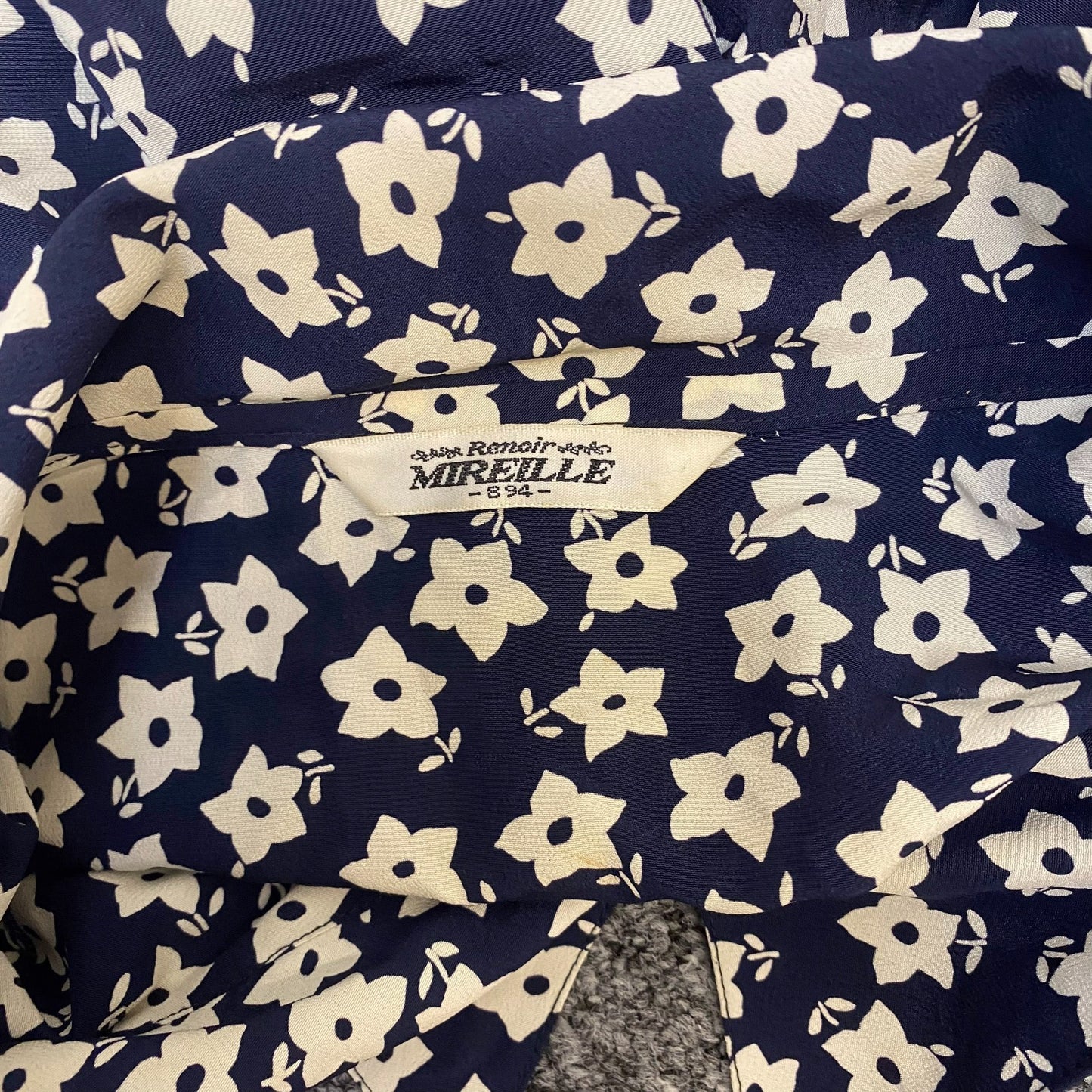 Mireille Shirt Top Womens M Blue White Floral Chiffon Collared Button Down