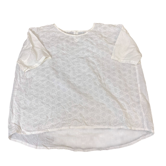 Womens Blouse Top M White Embroidered Eyelet Short Sleeve Round Neck Pullover