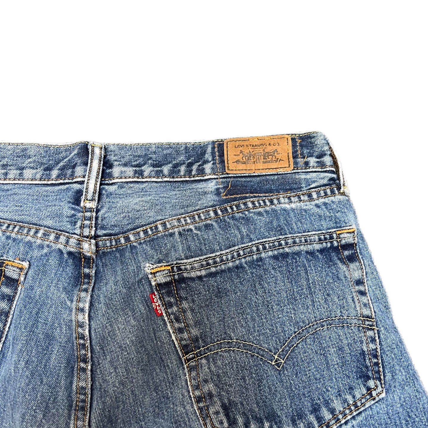 Levi's Denim Shorts Fits as Mens L 34" Waist Blue Denim Faded Red Tab 5-Pockets