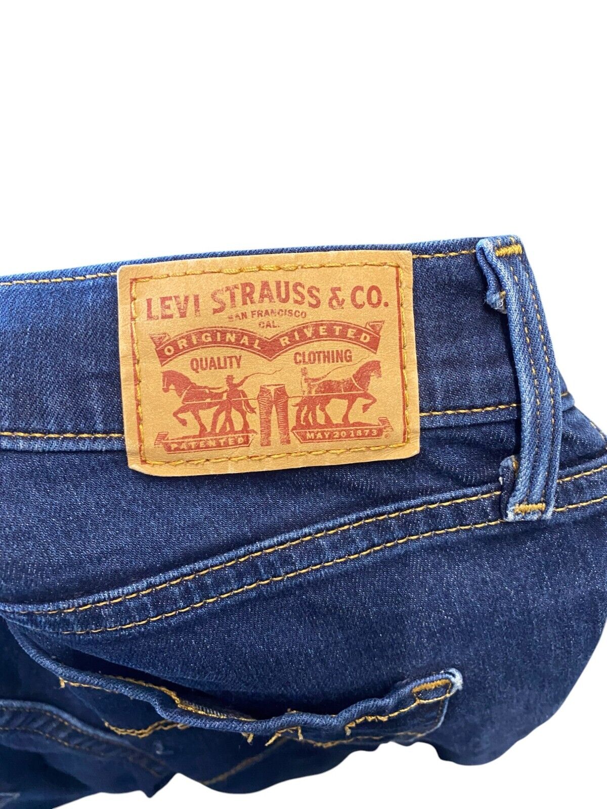 Levi's Jeans Womens 29W 30L Blue Denim Red Tab Stretch Comfort Skinny Leg Preppy