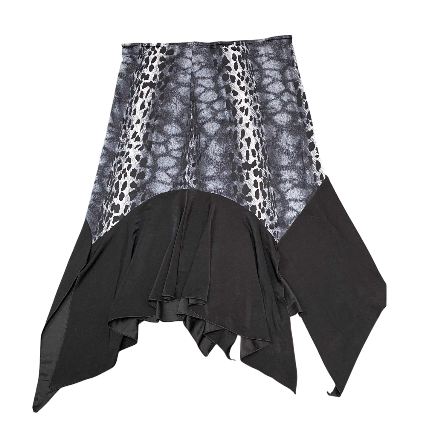 Skirt Womens L Grey Black Animal Print Flat Front Handkerchief Hem Outdoor