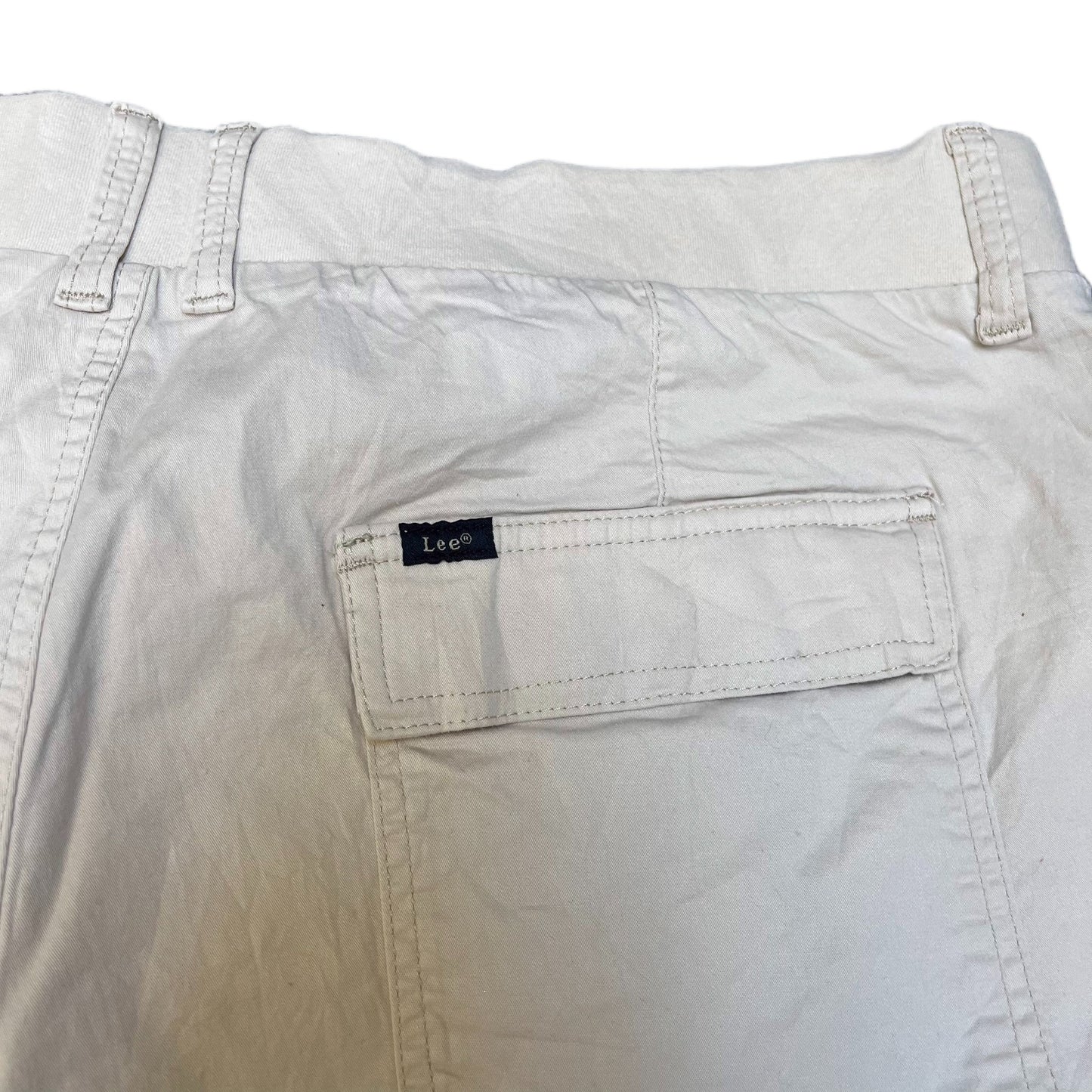Lee Shorts Fits as Womens 2XL 41" Waist Beige Stretch Flap Pockets Elastic Waist