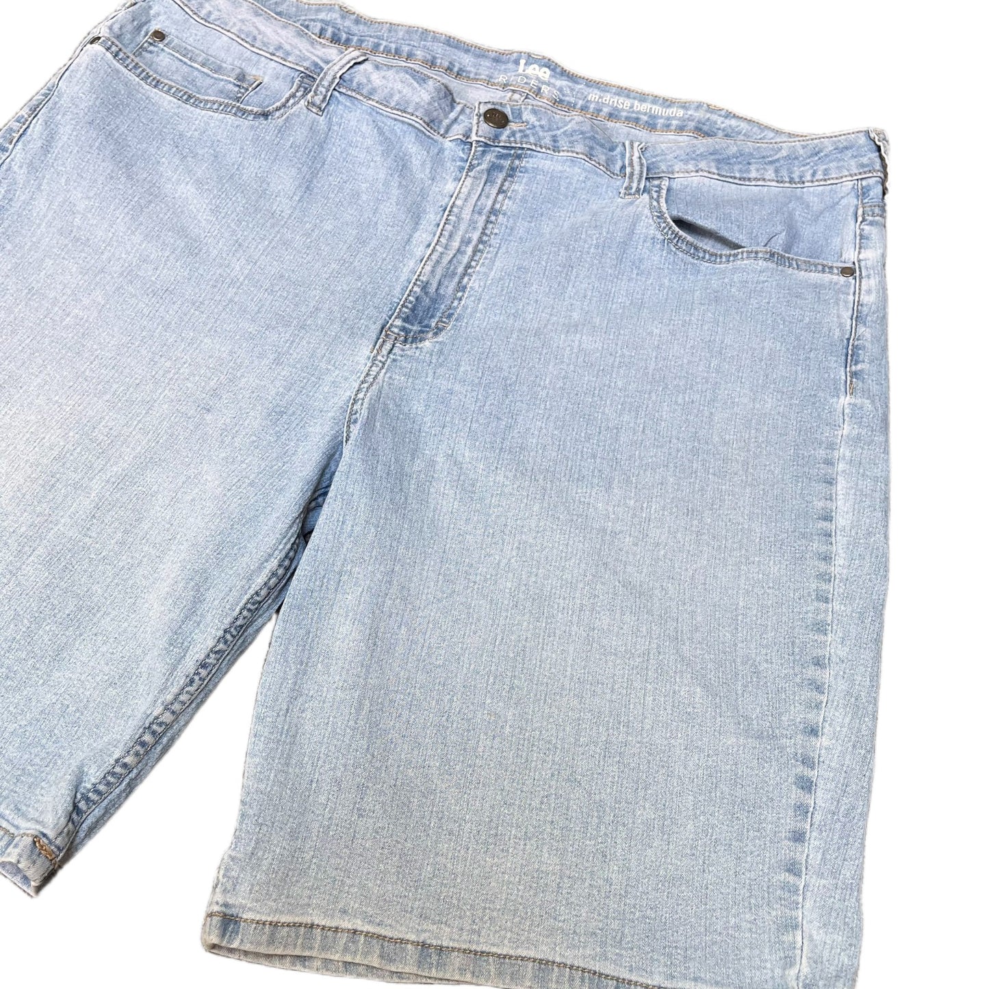Lee Riders Bermuda Shorts Fits as Womens 2XL 41" Waist Blue Light Wash Mid Rise